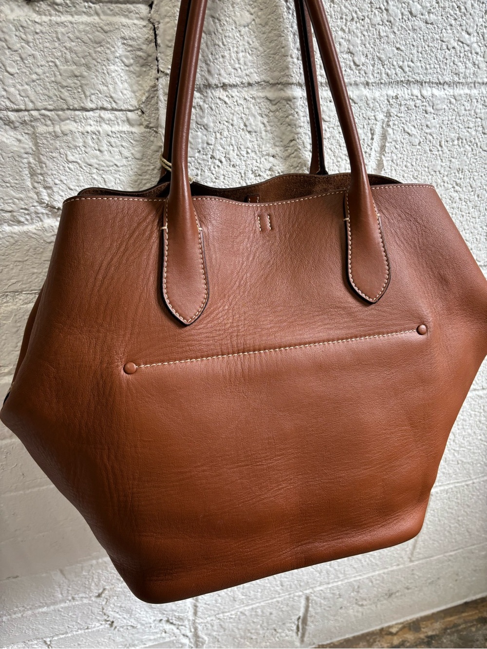 Polo by Ralph Lauren Bellport Large Reversible Leather Tote - Picture 9 of 15